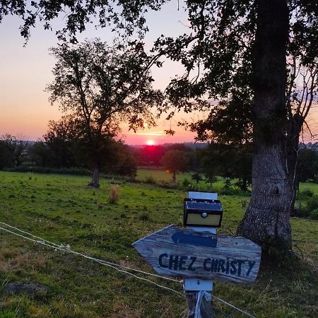 Chez Christy Chemin Des Dinots Bed and Breakfast Saint-Bonnet-de-Four Buitenkant foto