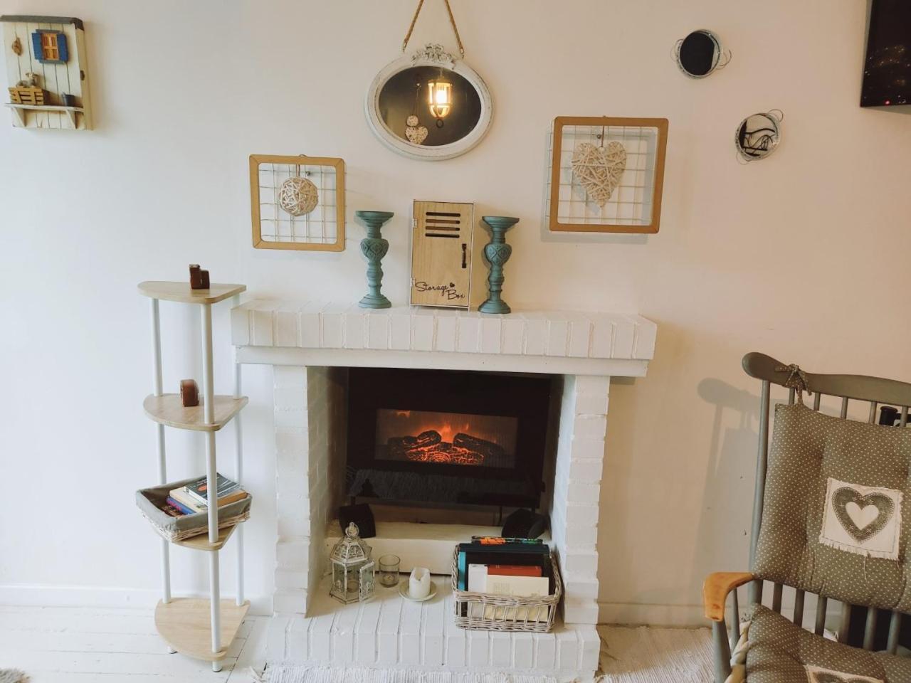 Chez Christy Chemin Des Dinots Bed and Breakfast Saint-Bonnet-de-Four Kamer foto