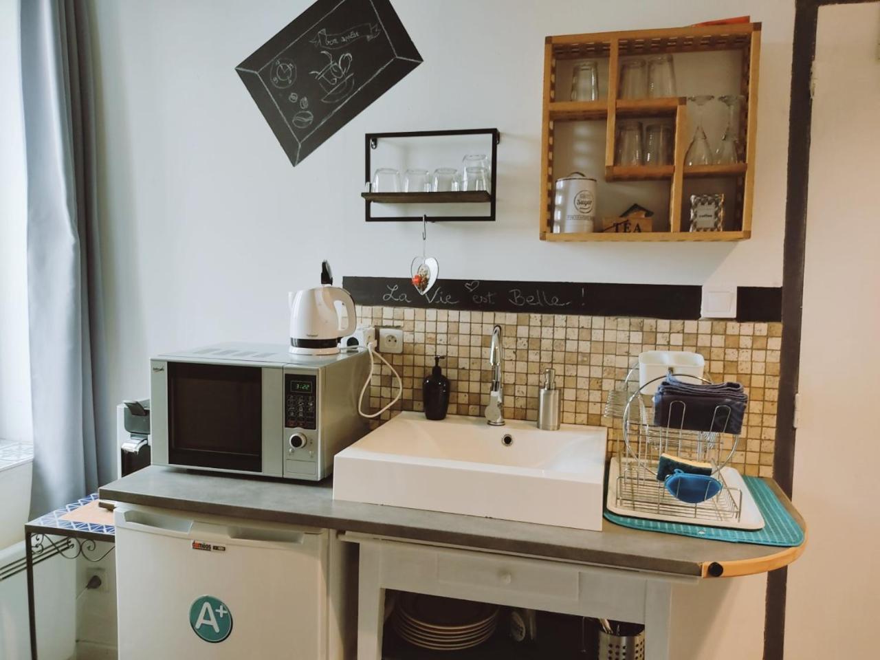 Chez Christy Chemin Des Dinots Bed and Breakfast Saint-Bonnet-de-Four Kamer foto